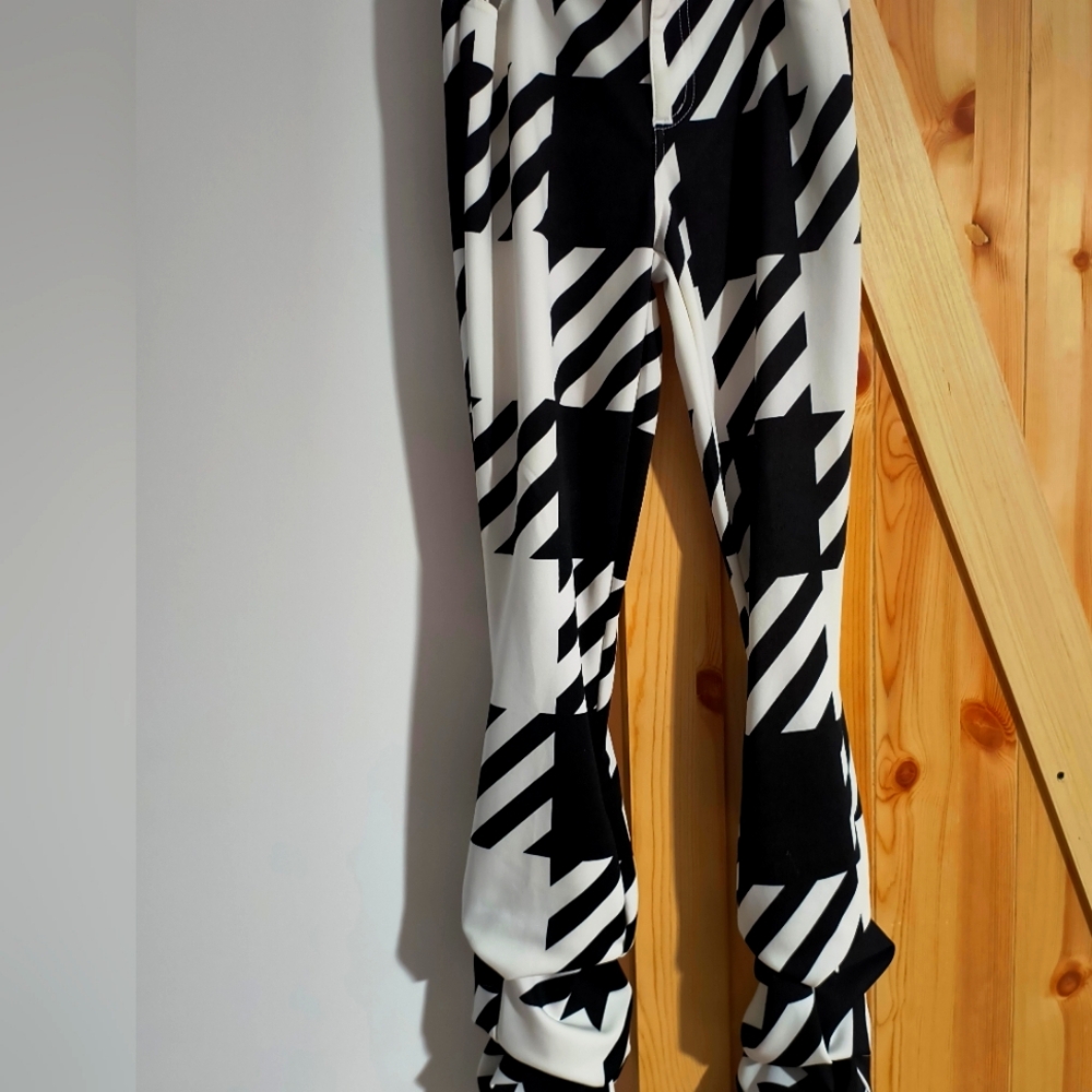 Rare Body by Us Black and White Puddle Pants